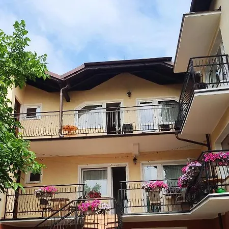 Pokoje Goscinne U Marcina Ostrowo  Exterior photo